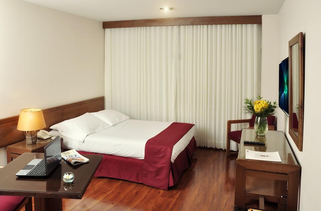Hotel Boyaca Plaza Tunja Exteriör bild